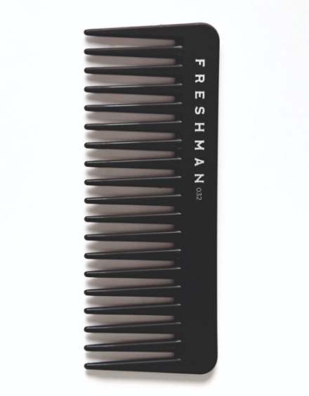 Freshman Carbon Гребень для моделирования и стрижки (арт.032)