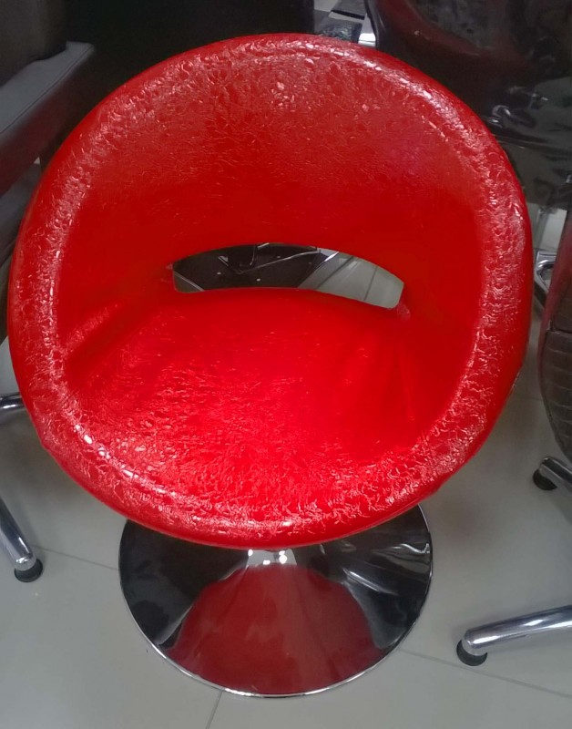 Кресло Эмма гидравлика на диске красное лаковое